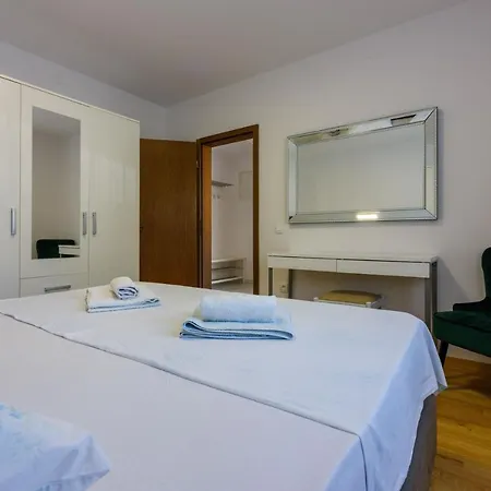 Damir 411 Pax Appartamento *