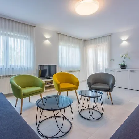 Damir 411 Pax Appartamento Crikvenica