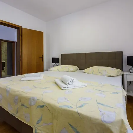 Damir 411 Pax Appartamento *